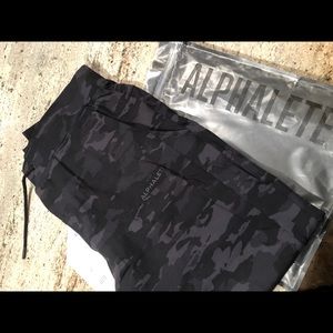 Mens Alphalete Premium V2 Joggers Black Camo XL